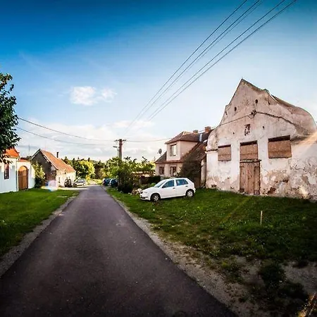 U Jablka Ferienhaus Police (Trebic)